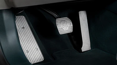 Maserati GranCabrio Folgore peddles