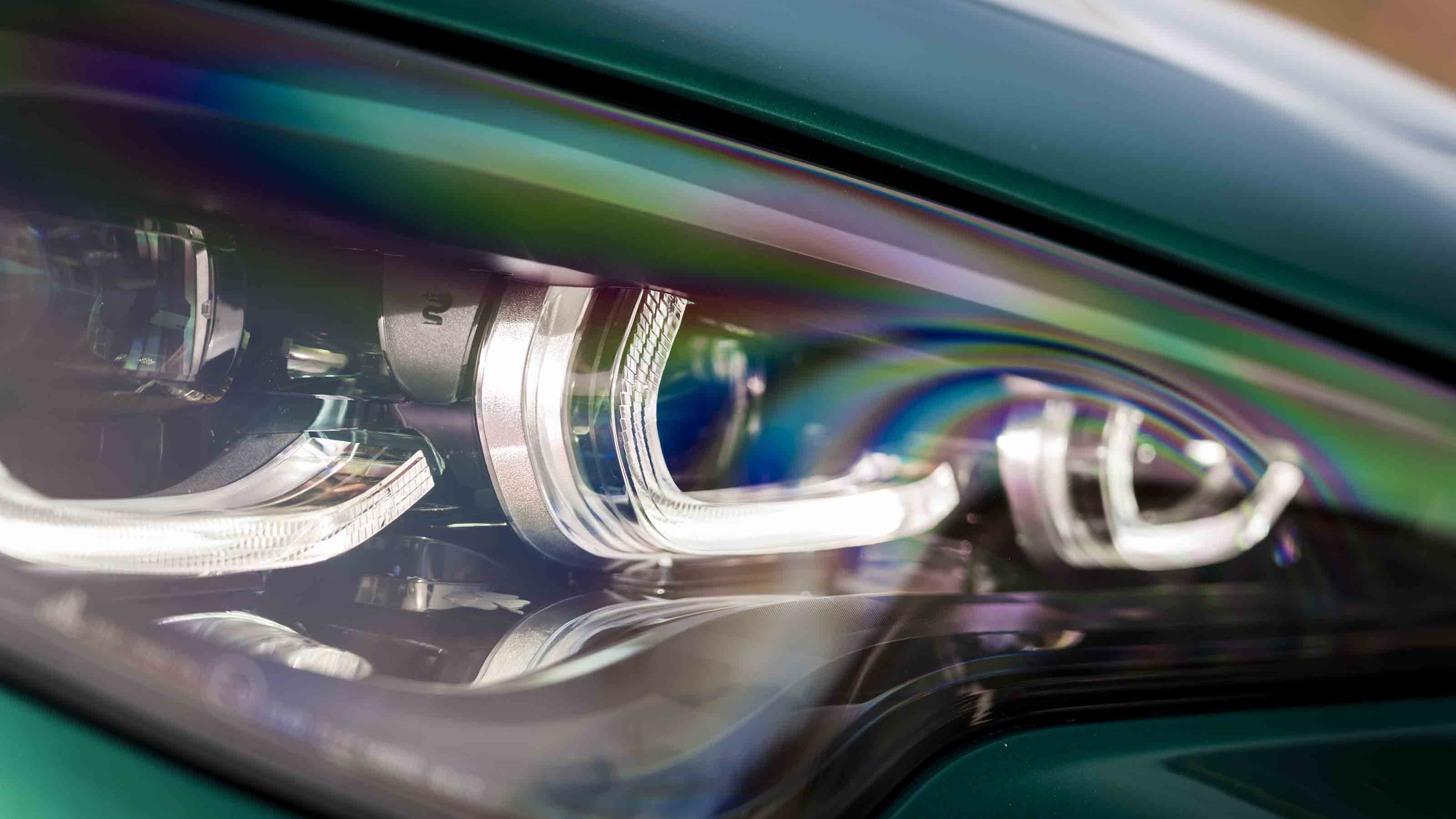 Alfa Romeo Stelvio Quadrifoglio - headlight detail