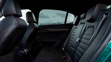 Alfa Romeo Stelvio Quadrifoglio - rear seats