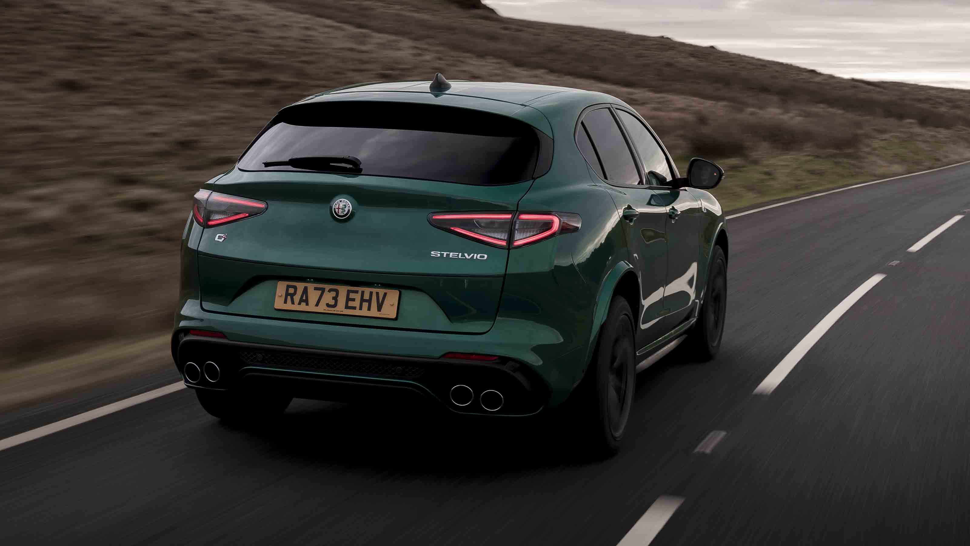 Alfa Romeo Stelvio Quadrifoglio - rear tracking high