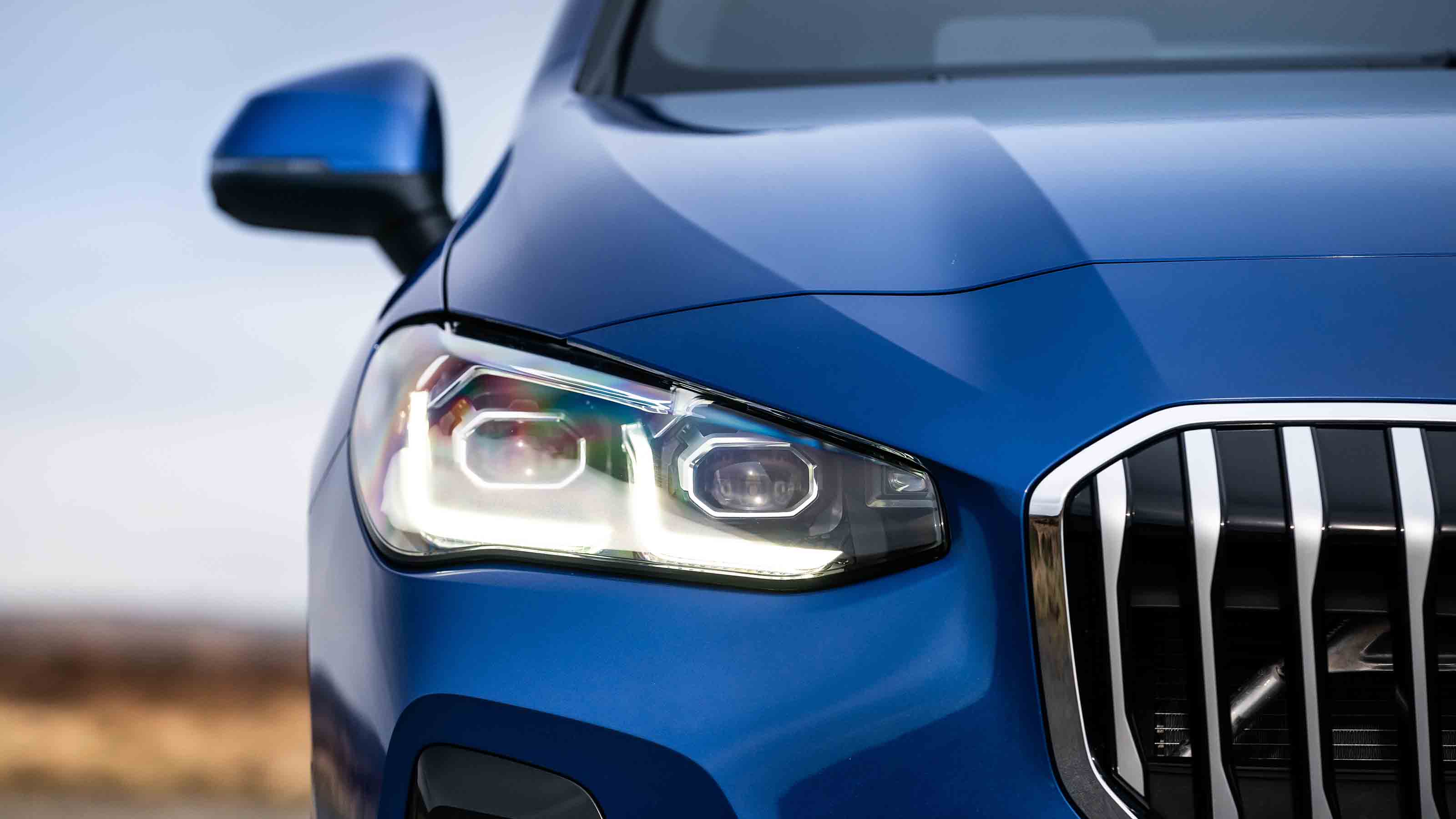 BMW 2 Series Active Tourer 223i M Sport - head light detail