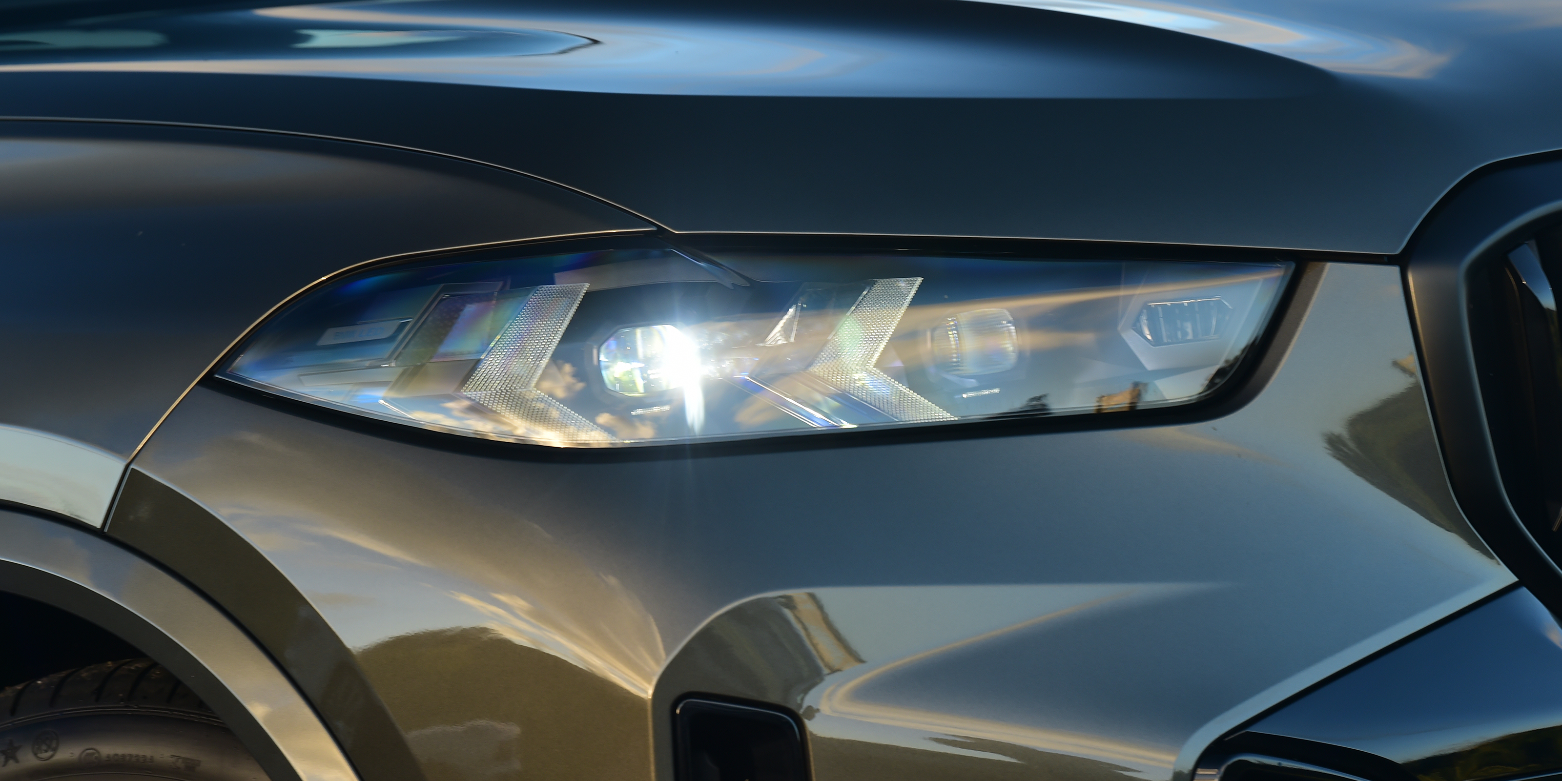 BMW X5 headlight