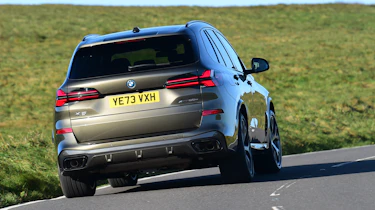 BMW X5 rear corner panning