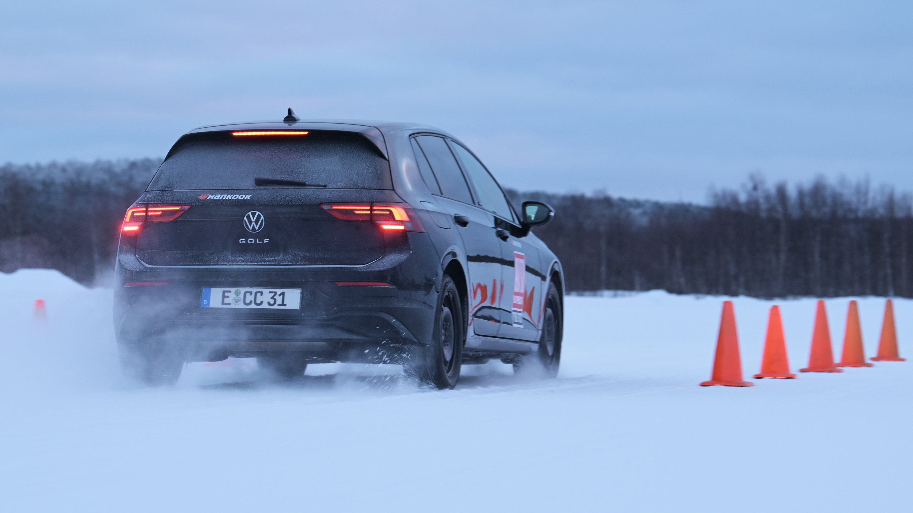 VW Golf tyre testing - rear 