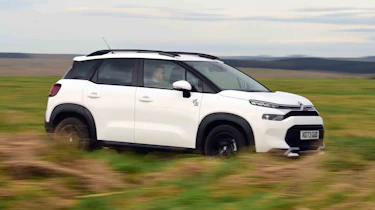 Citroen C3 Aircross You! - side panning