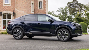 Citroen C4 X - side