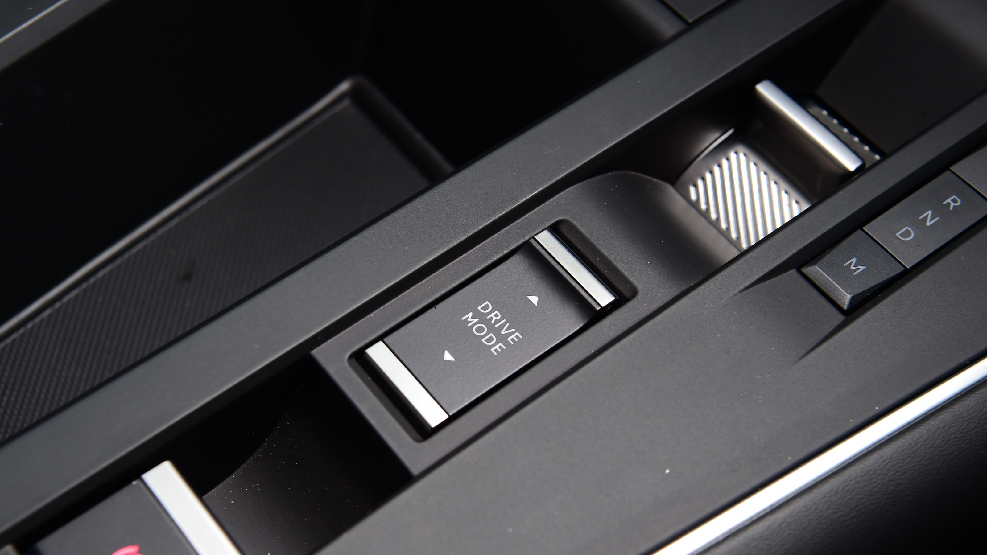 Citroen C5 Aircross - drive mode selector