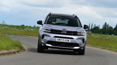 Citroen C5 Aircross - front cornering
