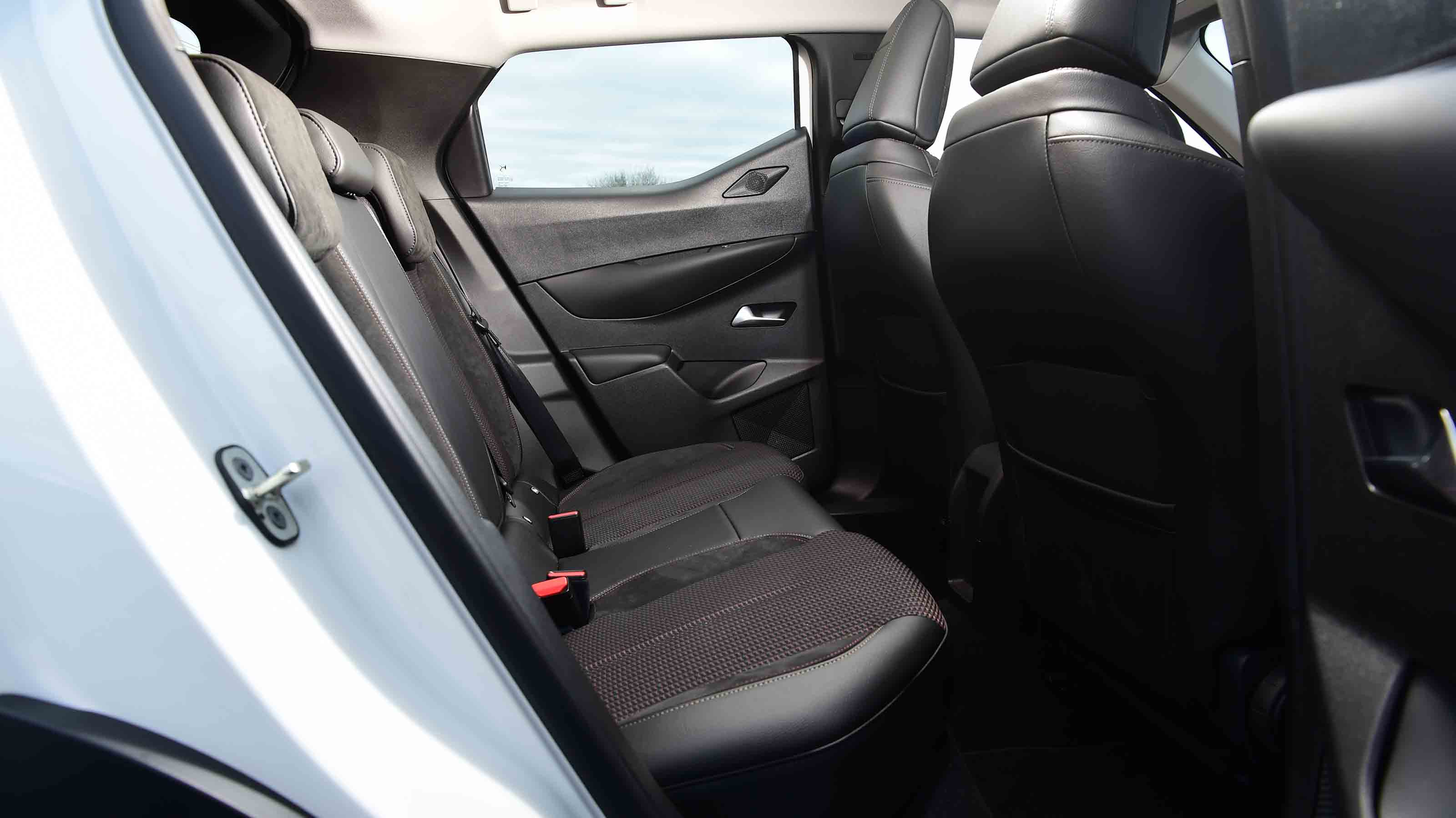 DS 3 Performance Line - rear seat