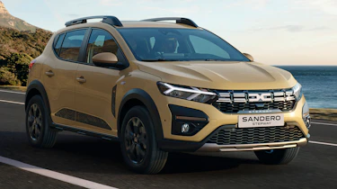 Dacia Sandero Stepway in Safari Beige - front