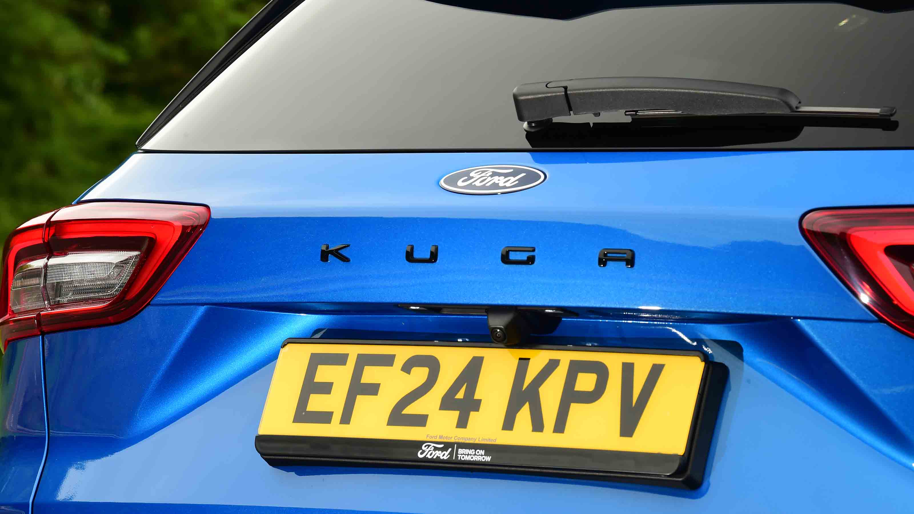 Ford Kuga - tailgate detail