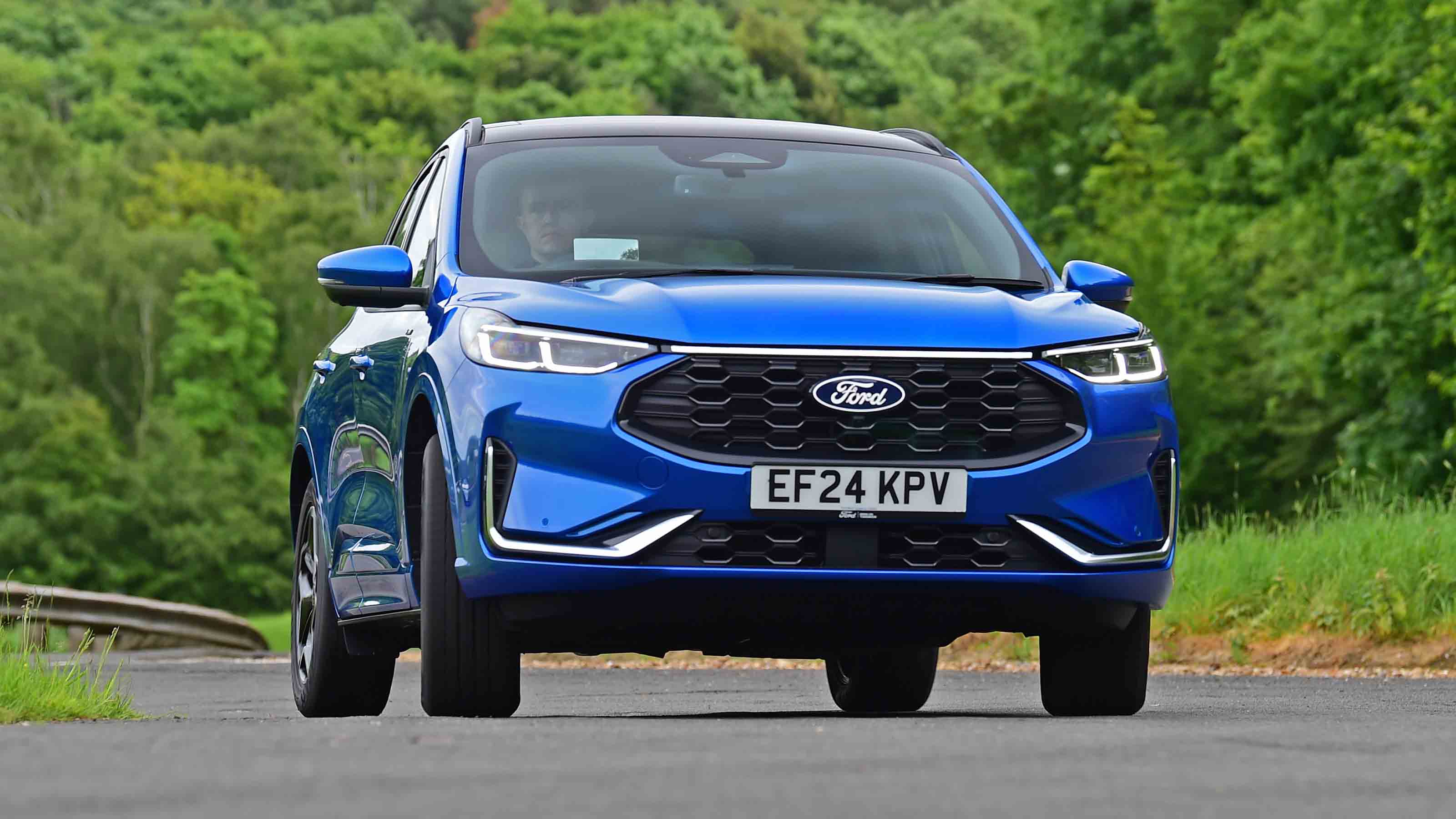 Ford Kuga - front full width