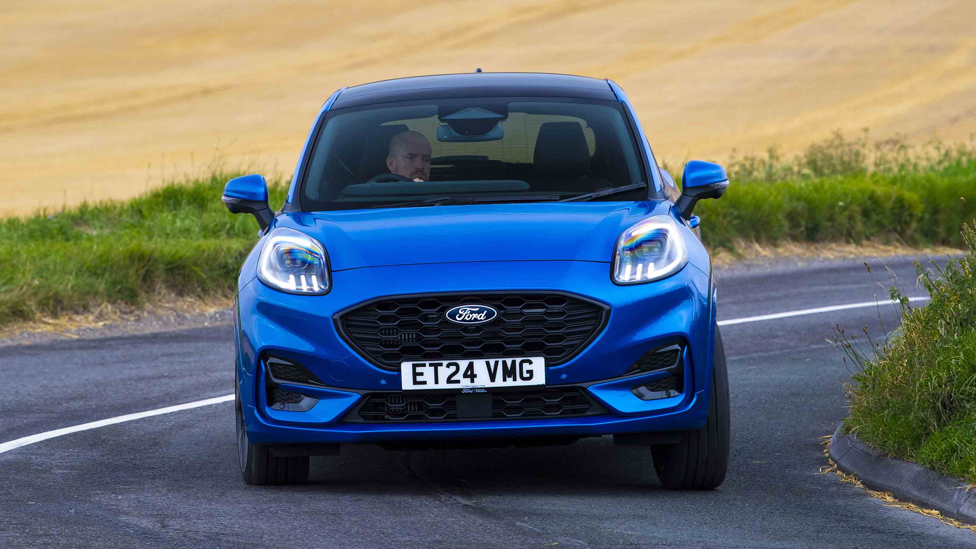 Ford Puma - front corner left turn