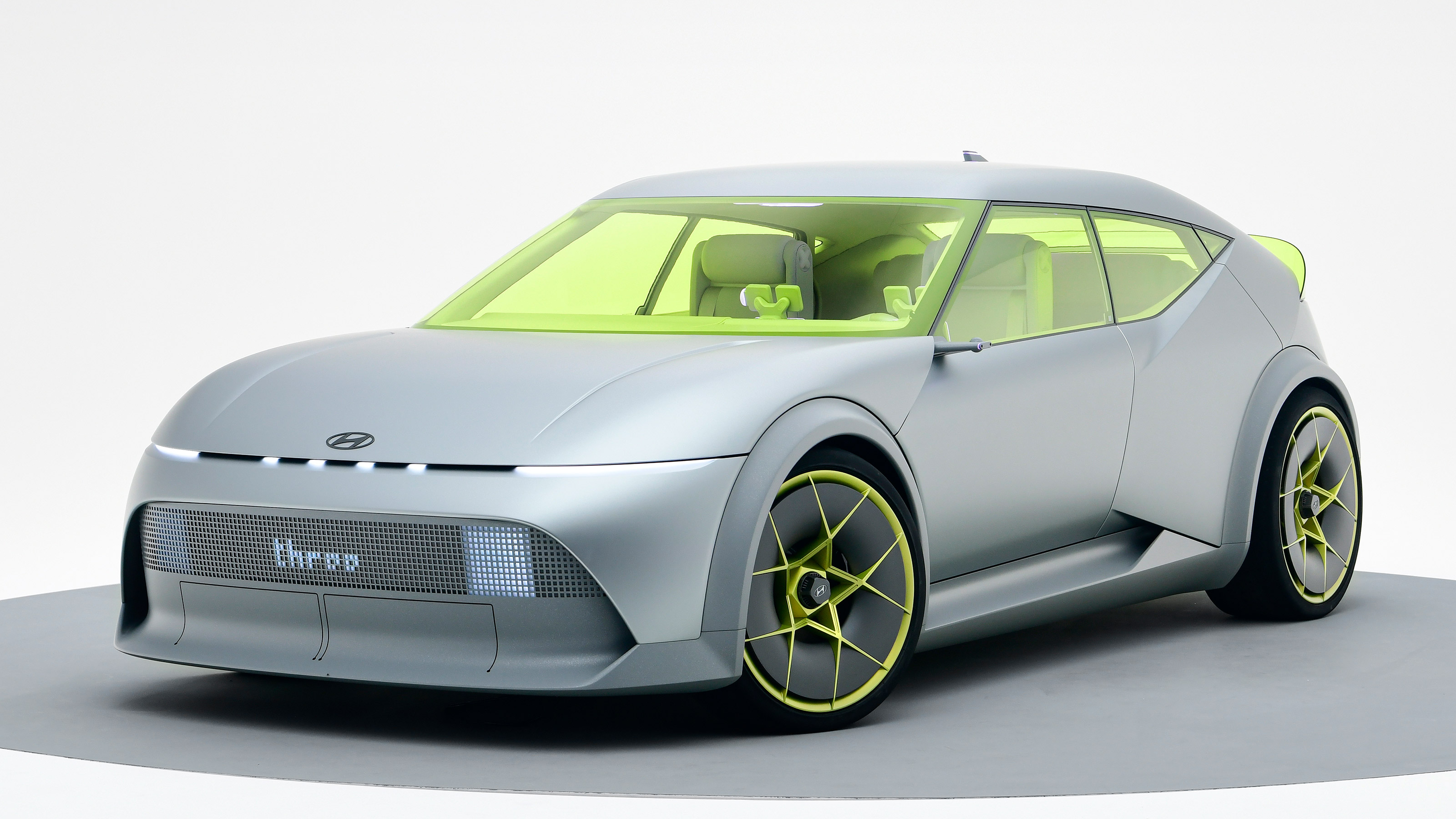 Hyundai Concept Three - front