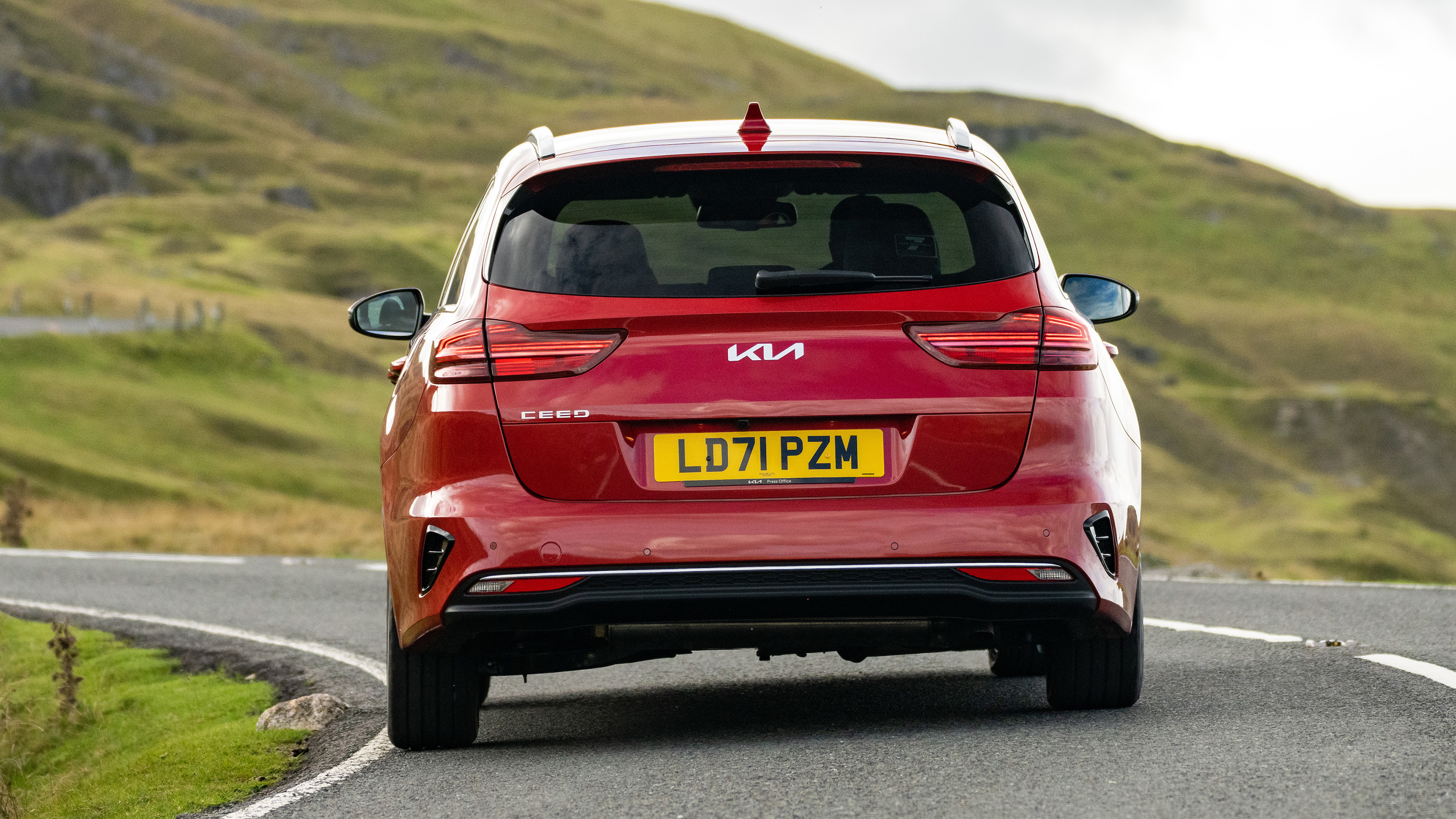 Kia Ceed Sportswagon rear cornering