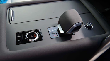 Land Rover Discovery gear lever