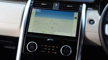 Land Rover Discovery sat-nav screen