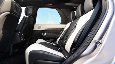 Land Rover Discovery rear seats