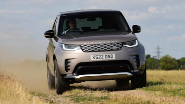 Land Rover Discovery front off-road
