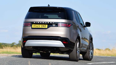 Land Rover Discovery rear cornering