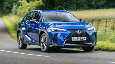Lexus UX 300h - front cornering left