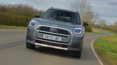 MINI Countryman - front full width