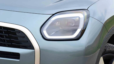 MINI Countryman - headlight detail