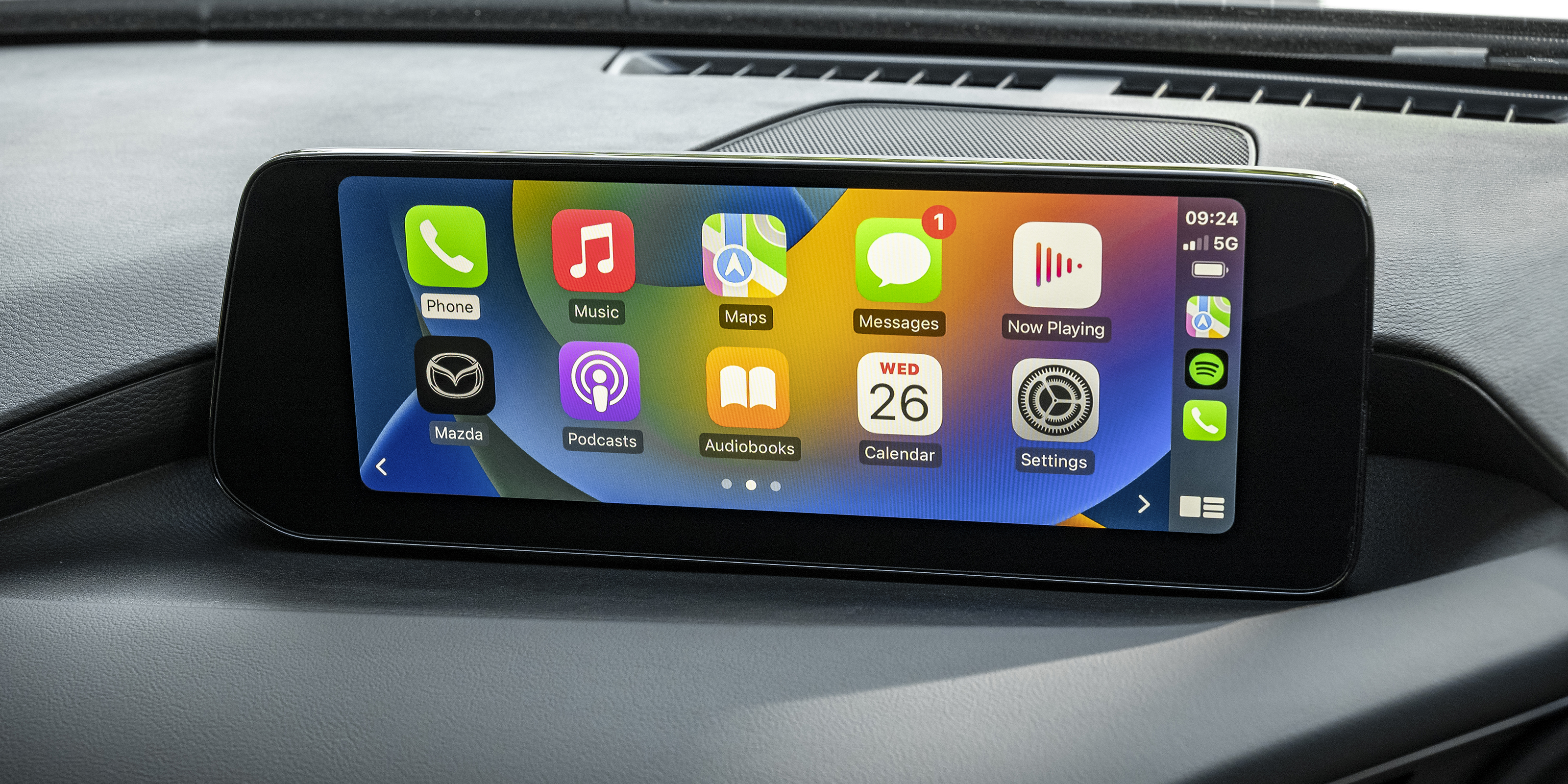 Mazda 3 infotainment Apple CarPlay