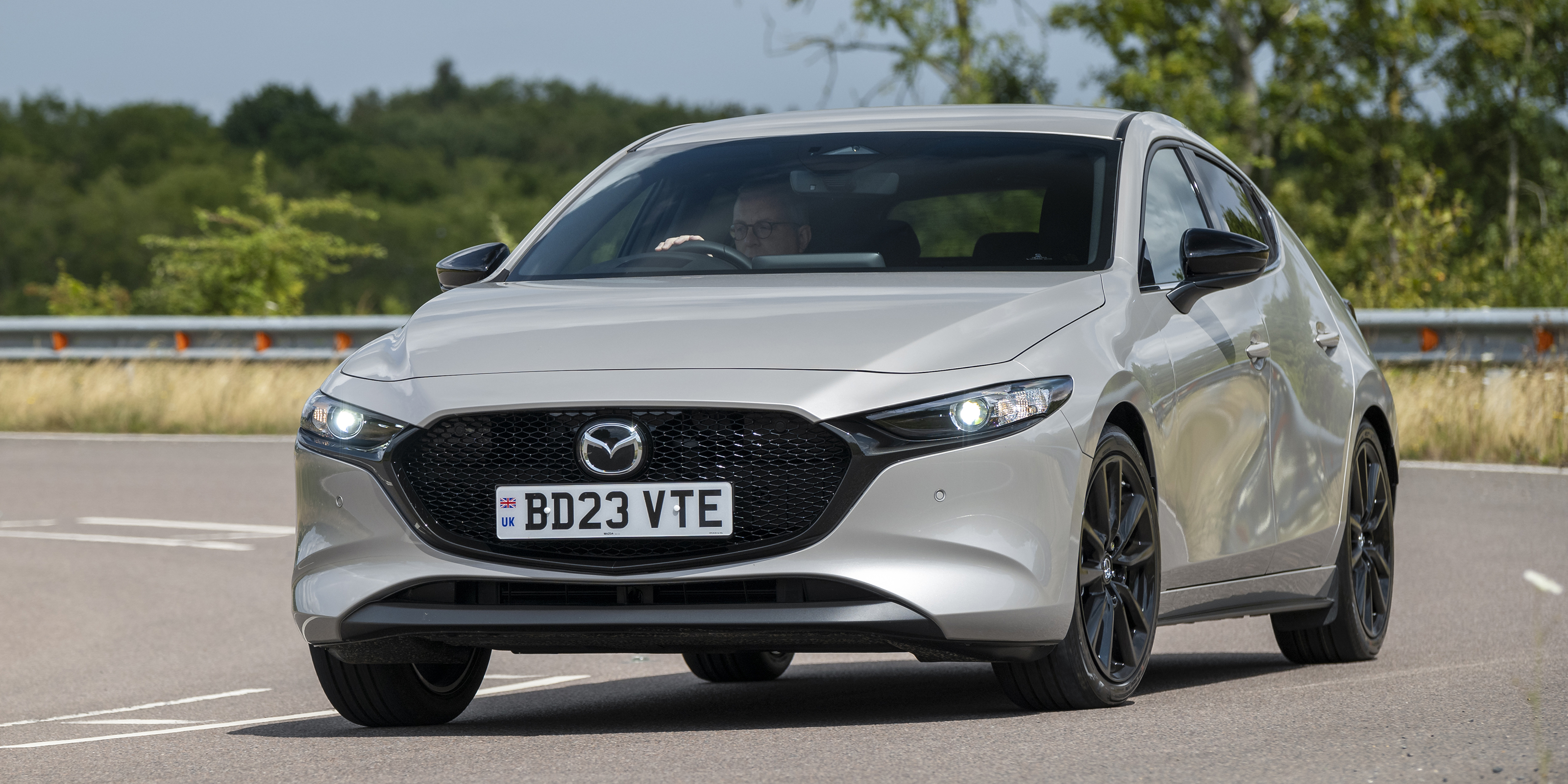 Mazda 3 front corner right