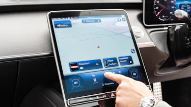 Mercedes S-Class Chief Reviewer, Alex Ingram, programming sat-nav