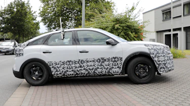 New Citroen C4 facelift - side