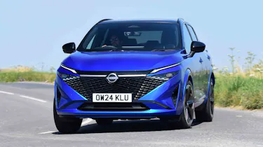 Nissan Qashqai - front cornering right