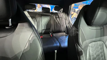 Omoda 4 - reveal seats