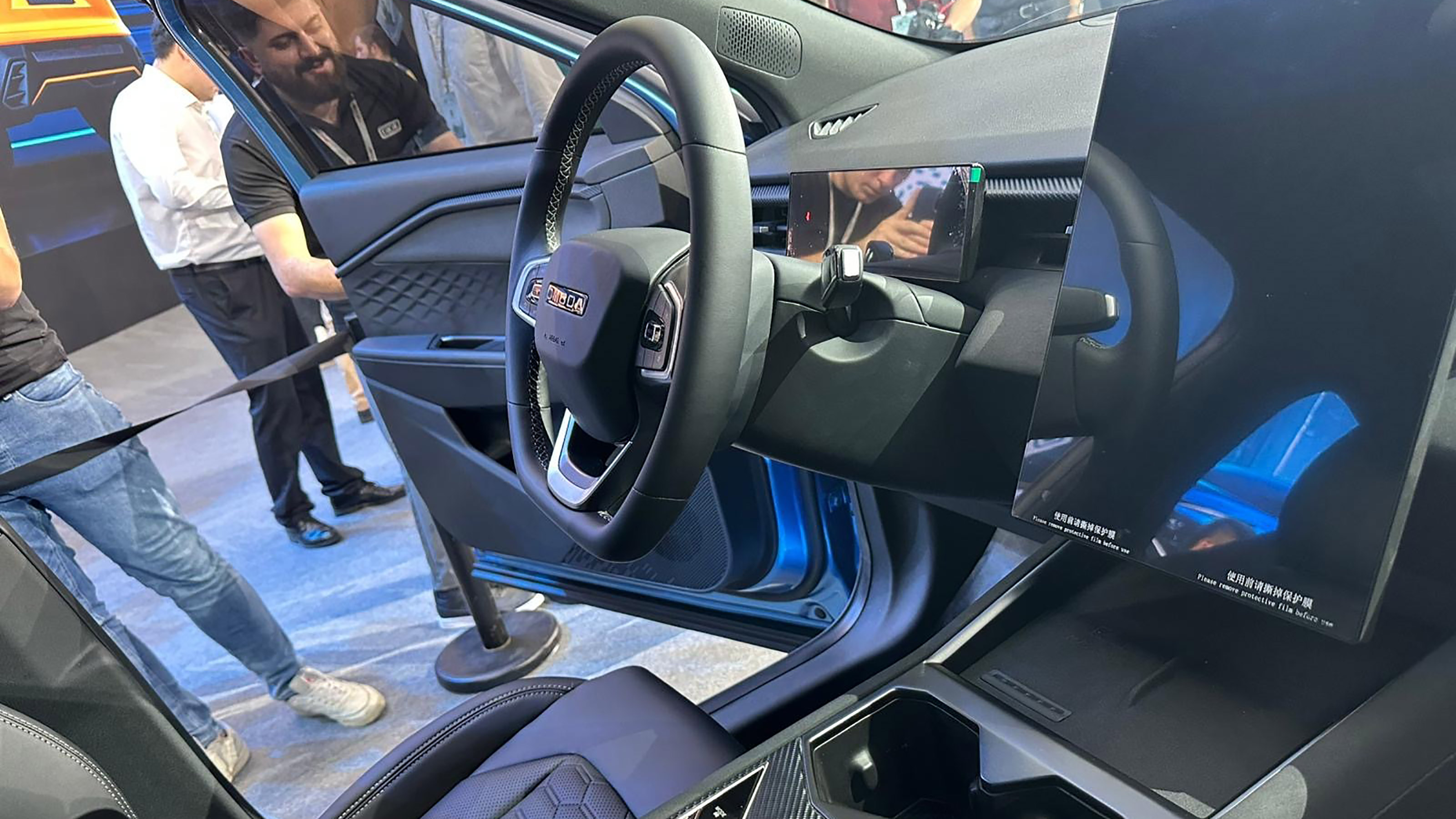 Omoda 4 - reveal steering wheel