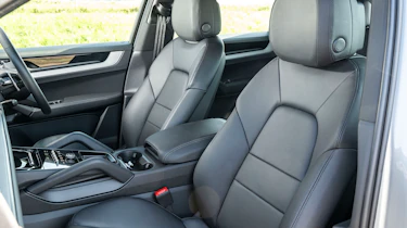 Porsche Cayenne front seats