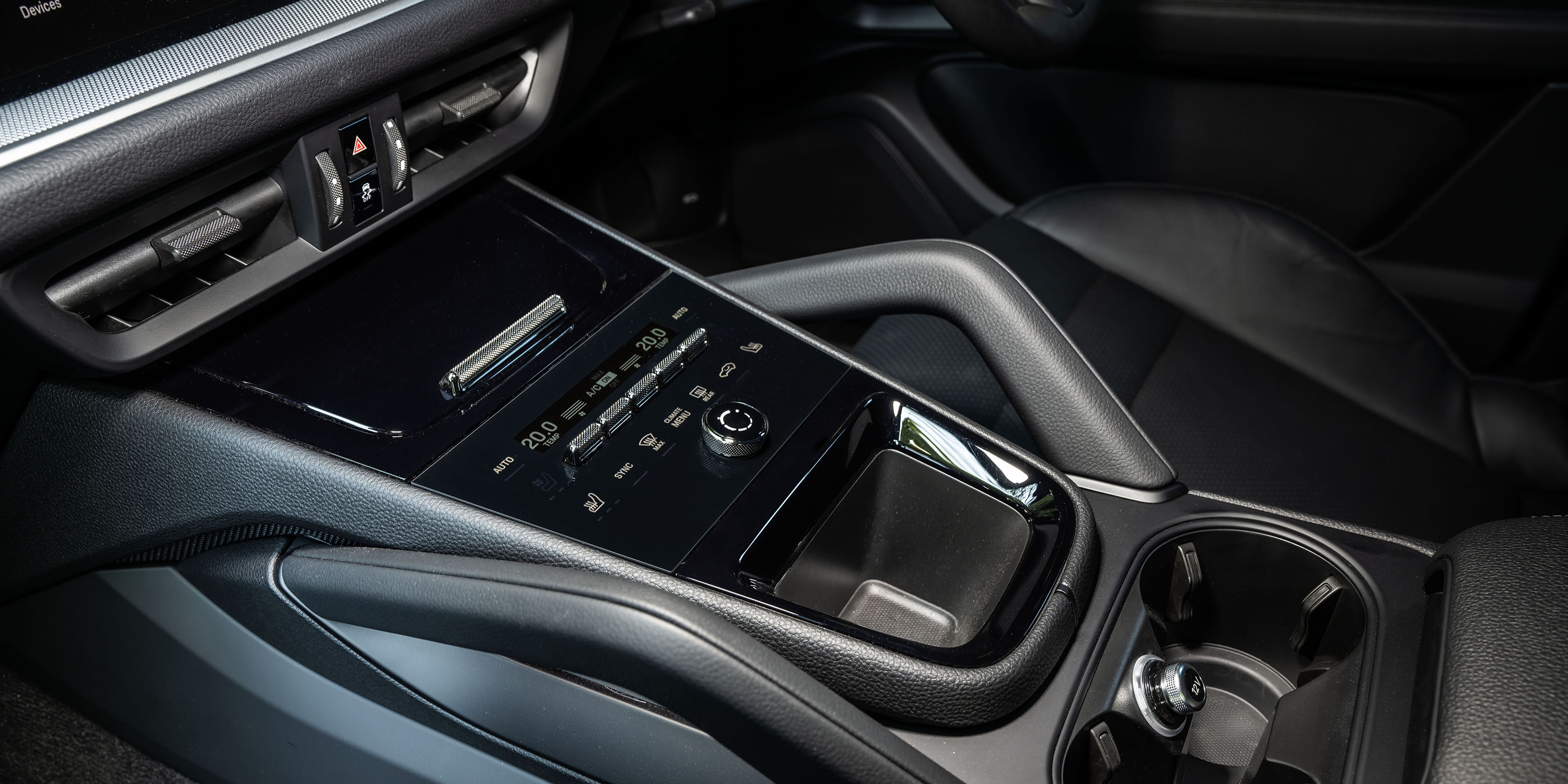 Porsche Cayenne centre console
