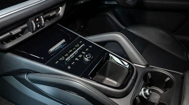 Porsche Cayenne centre console