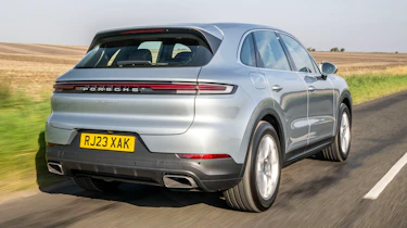 Porsche Cayenne rear corner tracking