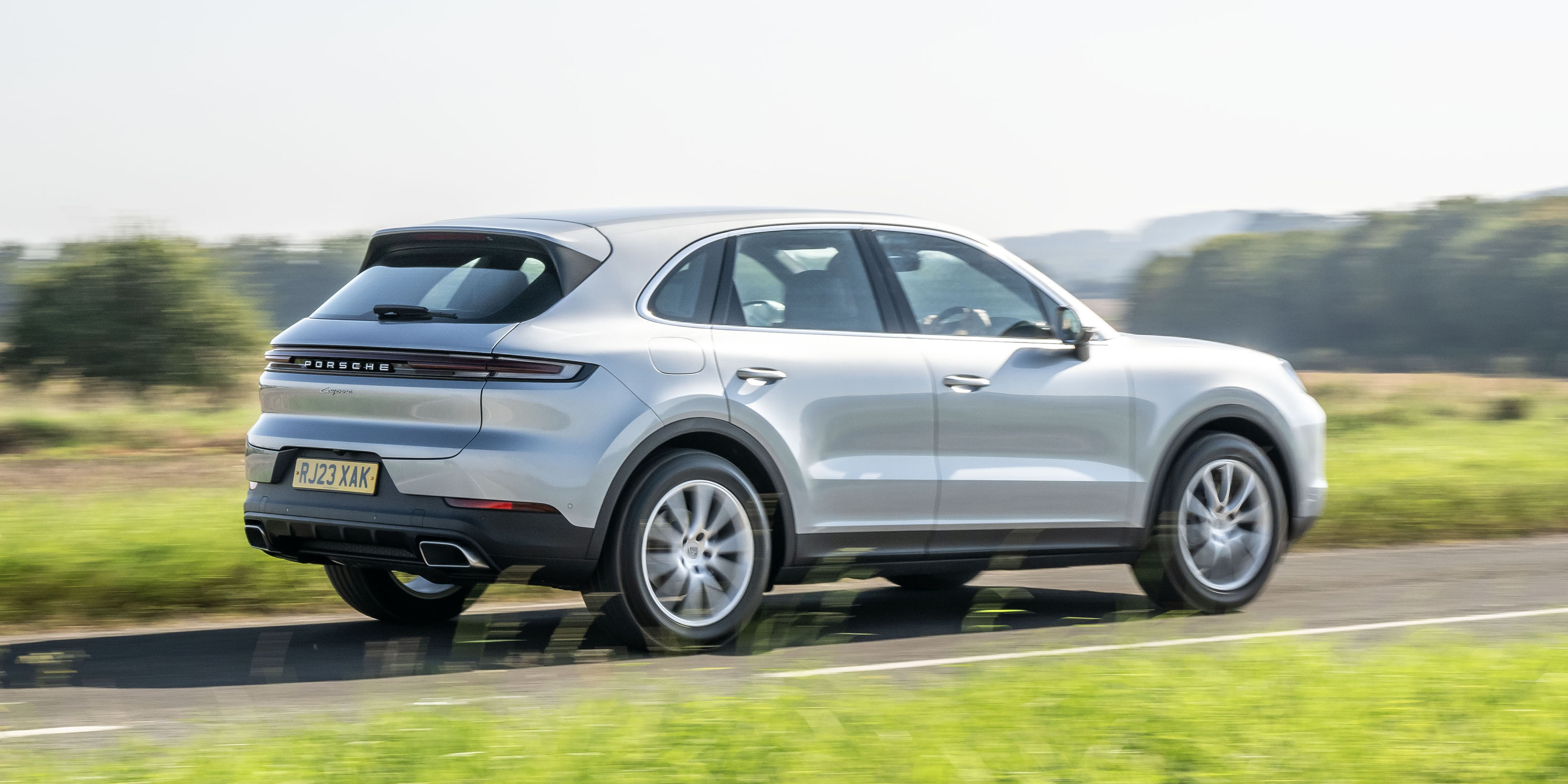 Porsche Cayenne rear panning