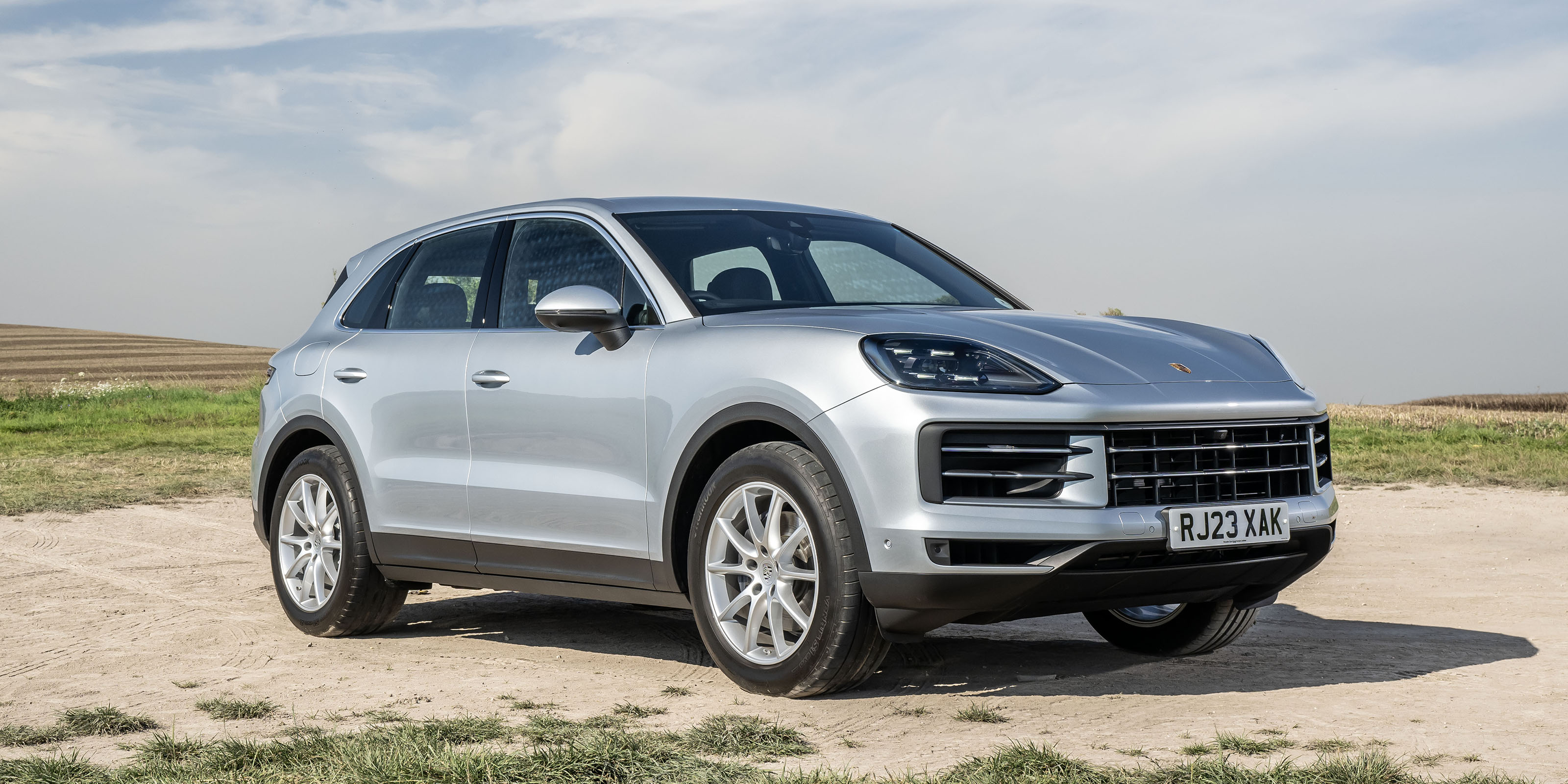 Porsche Cayenne front corner static
