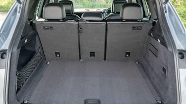 Porsche Cayenne boot