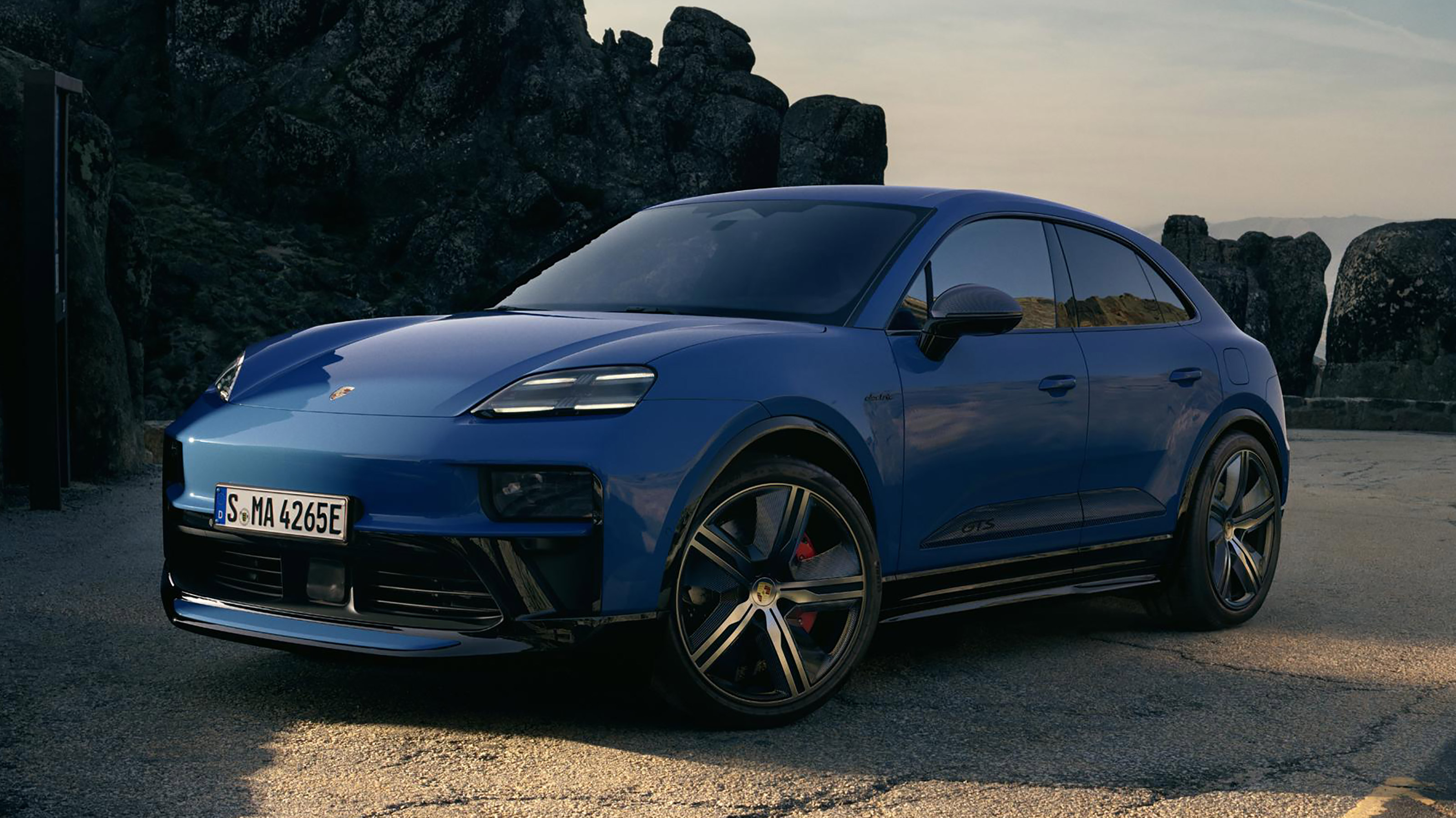 Porsche Macan Electric GTS - front static
