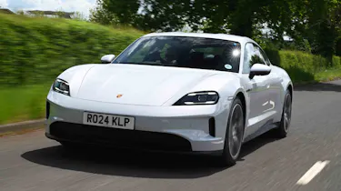 Porsche Taycan - front tracking