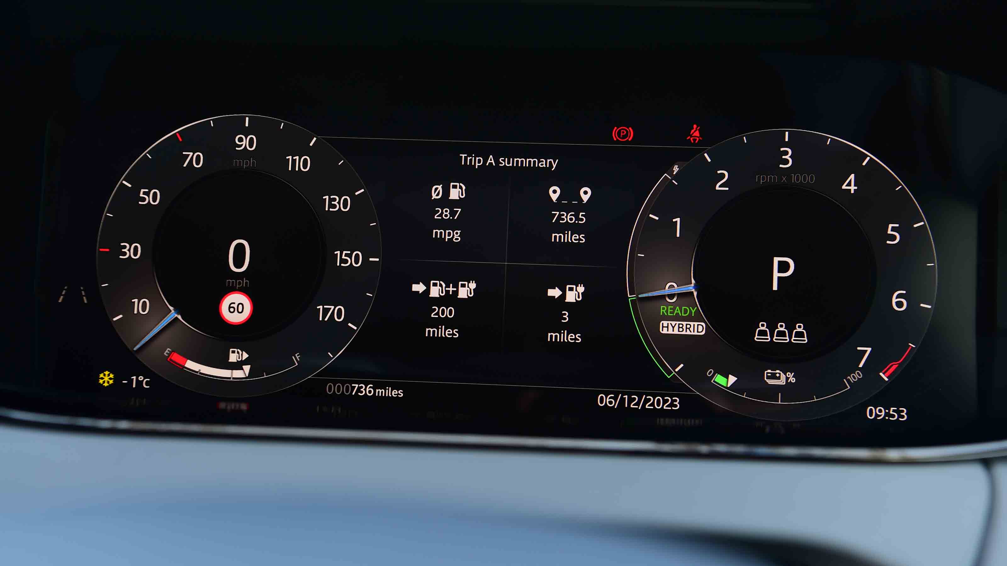 Range Rover Evoque P300e Autobiography - digital instrument cluster
