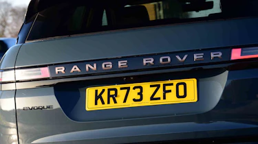 Range Rover Evoque P300e Autobiography - tailgate Range Rover badge