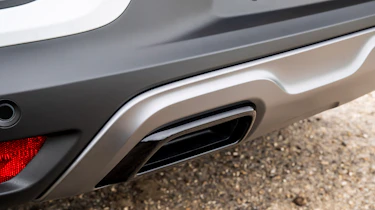 Renault Arkana rear bumper detail
