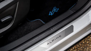 Renault Arkana Esprit Alpine door sill protector