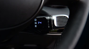 Hyundai Ioniq 5 - gear selector