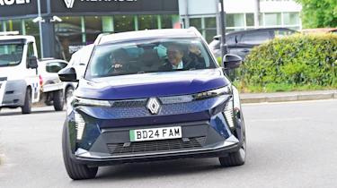Renault Scenic - front tracking