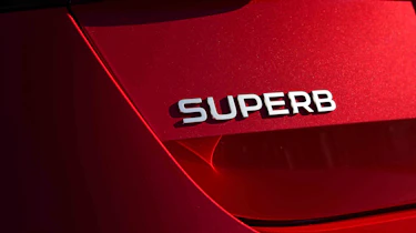 Skoda Superb hatch - 'Superb' badge detail